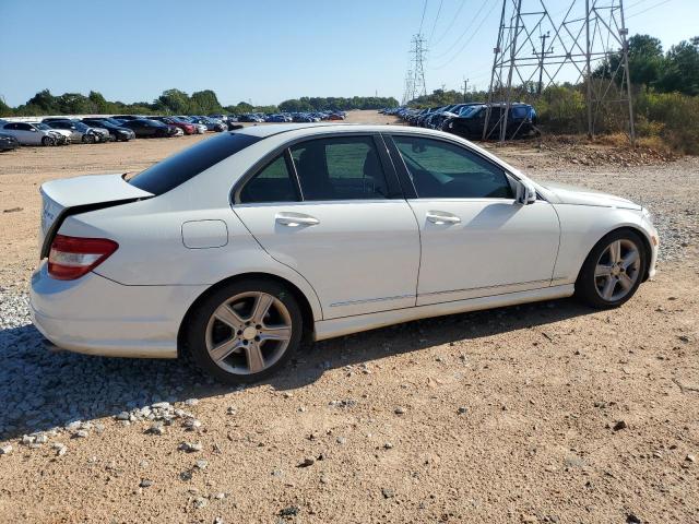 WDDGF8BB0AR120331 - 2010 MERCEDES-BENZ C 300 4MATIC WHITE photo 3