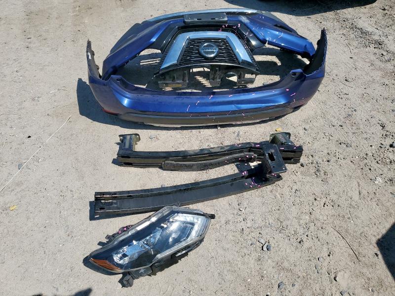 5N1AT2MTXJC739187 - 2018 NISSAN ROGUE S BLUE photo 13