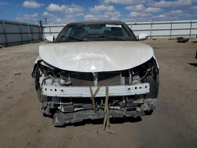 JTKJF5C71E3079797 - 2014 TOYOTA SCION TC 白色 照片 5