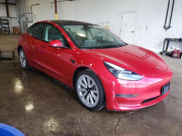 5YJ3E1EA7NF290784 - 2022 TESLA MODEL 3 RED photo 4