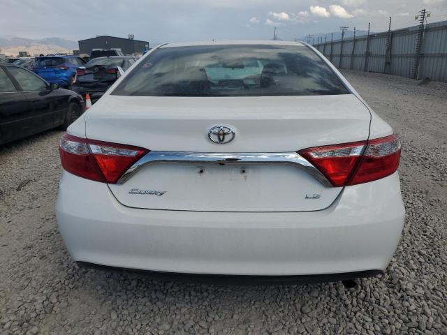 4T1BF1FK1HU618269 - 2017 TOYOTA CAMRY LE WHITE photo 6