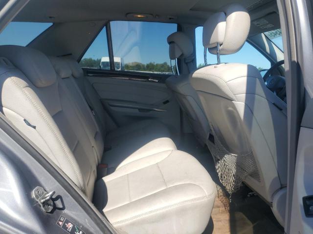 4JGBB8GB3AA593983 - 2010 MERCEDES-BENZ ML 350 4MATIC GRAY photo 11