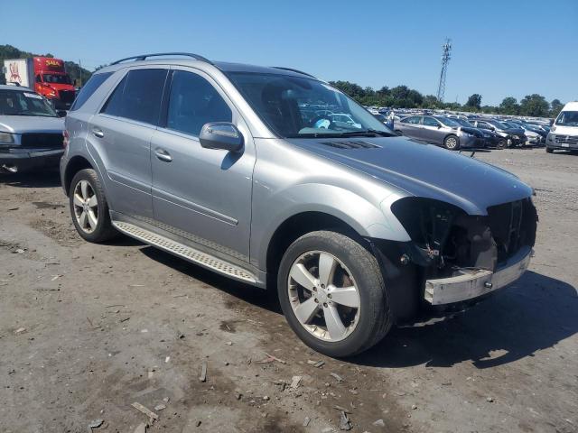 4JGBB8GB3AA593983 - 2010 MERCEDES-BENZ ML 350 4MATIC GRAY photo 4