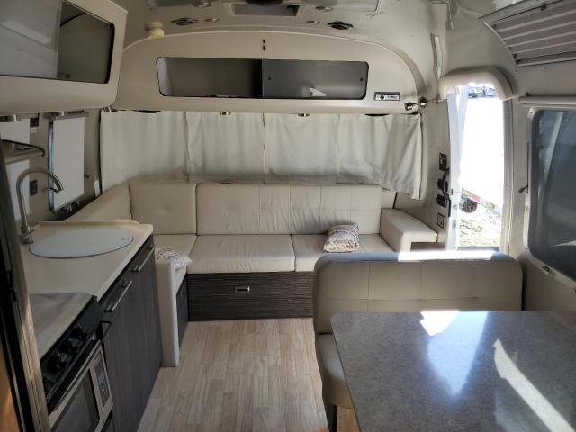 1STJFYM2XJJ541356 - 2018 AIRSTREAM CAMPER SILVER photo 5