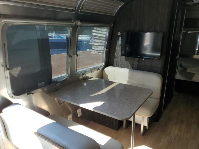 1STJFYM2XJJ541356 - 2018 AIRSTREAM CAMPER SILVER photo 8