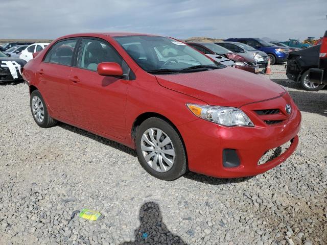 2T1BU4EE9CC795889 - 2012 TOYOTA COROLLA BASE RED photo 4