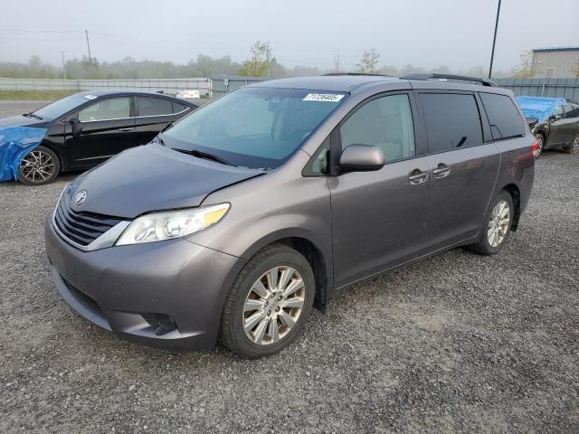 2014 TOYOTA SIENNA LE, 