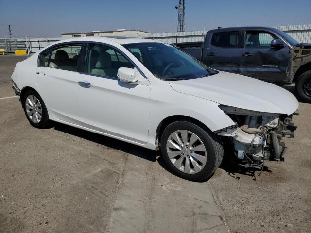 1HGCR2F75FA256917 - 2015 HONDA ACCORD EX WHITE photo 4