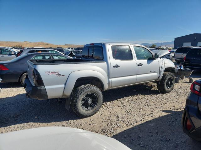 5TELU42N76Z261961 - 2006 TOYOTA TACOMA DOUBLE CAB SILVER photo 3
