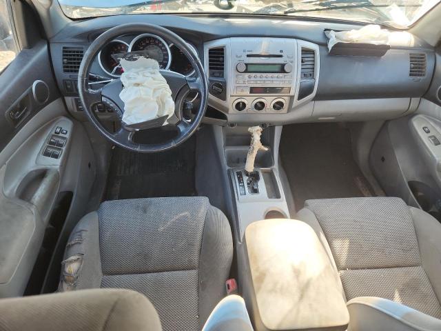 5TELU42N76Z261961 - 2006 TOYOTA TACOMA DOUBLE CAB SILVER photo 8