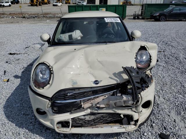 WMWXP5C5XJ2G61748 - 2018 MINI COOPER BEIGE photo 5