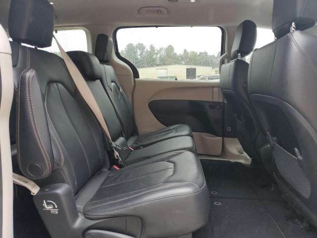 2C4RC1BG7HR688725 - 2017 CHRYSLER PACIFICA TOURING L SILVER photo 11