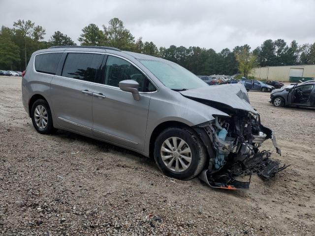 2C4RC1BG7HR688725 - 2017 CHRYSLER PACIFICA TOURING L SILVER photo 4