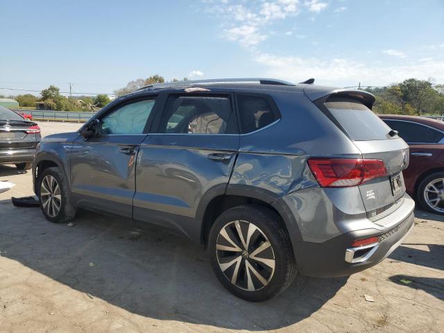 3VVSX7B24PM330115 - 2023 VOLKSWAGEN TAOS SE GRAY photo 2