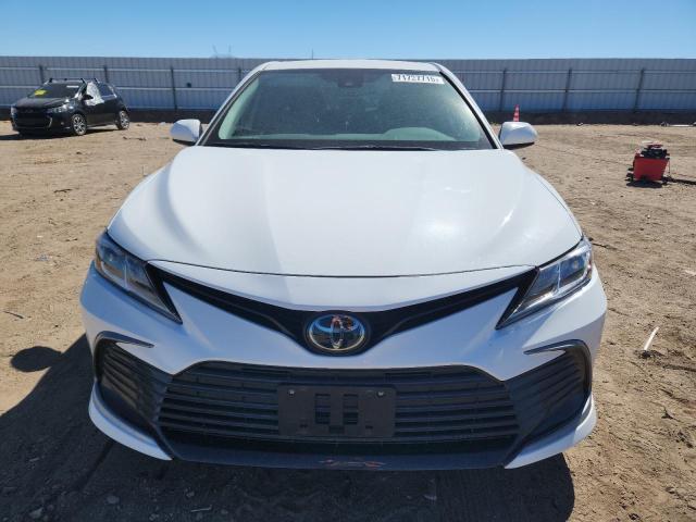 4T1C11AK1PU185254 - 2023 TOYOTA CAMRY LE 白色 照片 5