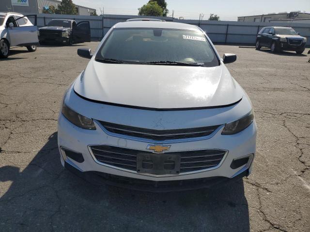 1G1ZB5ST9HF124713 - 2017 CHEVROLET MALIBU LS أبيض صورة 5