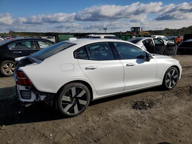 7JRH60FX9PG239233 - 2023 VOLVO S60 ULTIMATE WHITE photo 3