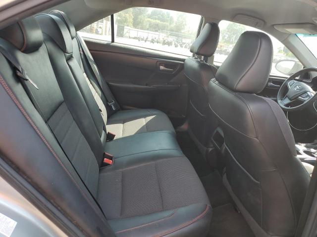 4T1BF1FK9HU370062 - 2017 TOYOTA CAMRY LE SILVER photo 10