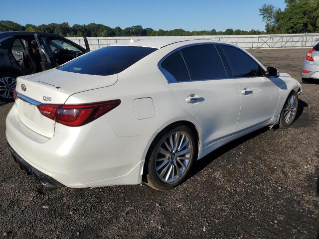 JN1EV7AP4JM350076 - 2018 INFINITI Q50 LUXE 白色 照片 3