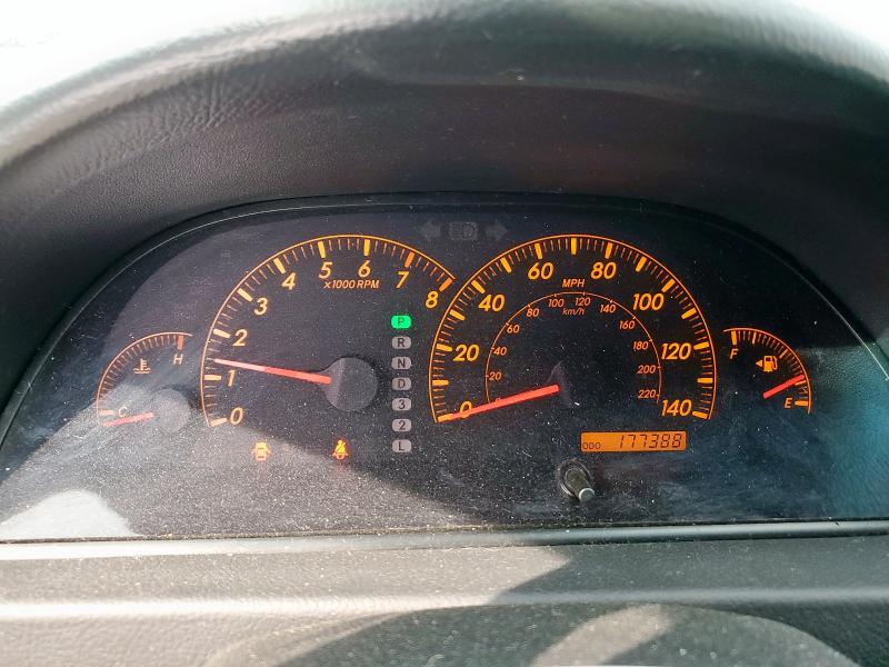 4T1BE32K55U528784 - 2005 TOYOTA CAMRY LE SILVER photo 9