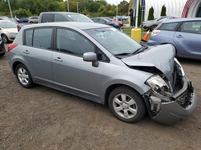 3N1BC13EX7L355741 - 2007 NISSAN VERSA S GRAY photo 4