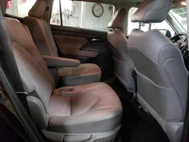 5TDGZRBH8MS114908 - 2021 TOYOTA HIGHLANDER XLE BLACK photo 11