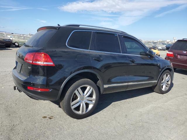 WVGEF9BP7CD009502 - 2012 VOLKSWAGEN TOUAREG V6 BLACK photo 3