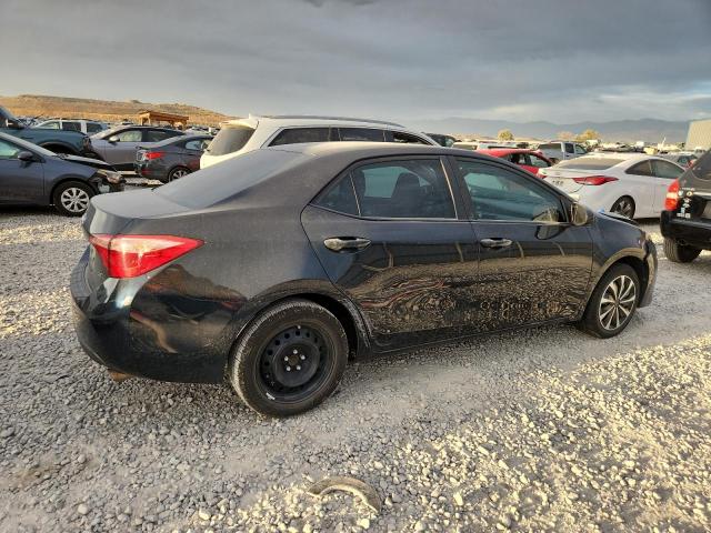 2T1BURHEXJC007255 - 2018 TOYOTA COROLLA L BLACK photo 3