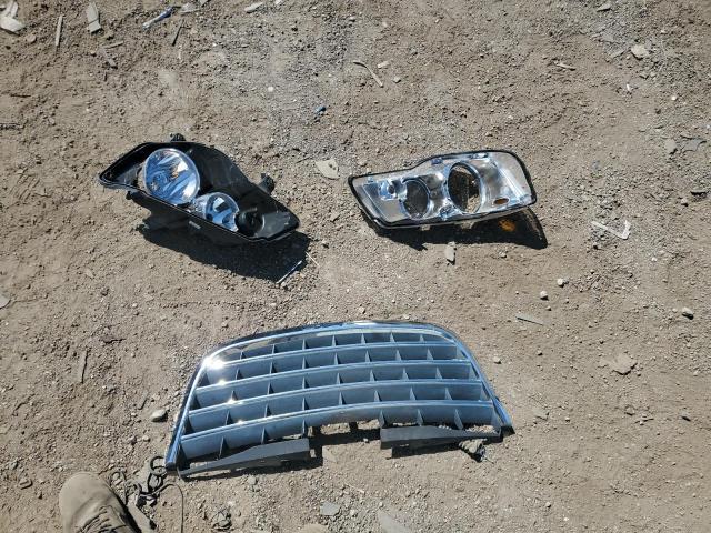 2A8HR54P78R105819 - 2008 CHRYSLER TOWN & COU TOURING WHITE photo 13