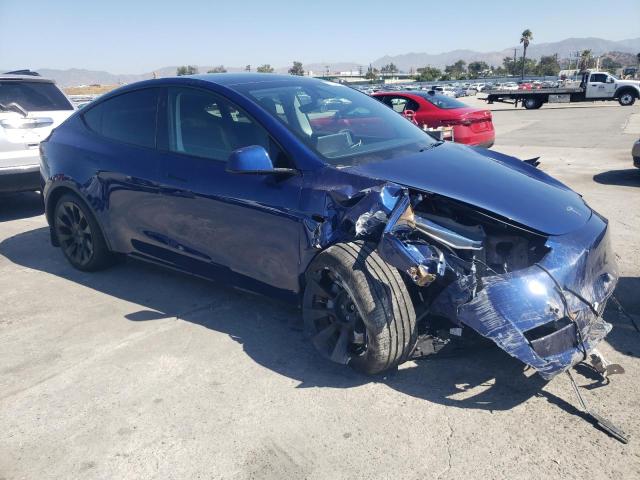 7SAYGDEE8SF294393 - 2025 TESLA MODEL Y BLUE photo 4