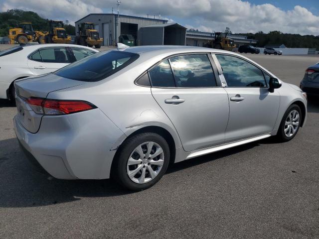 5YFB4MDE5PP030539 - 2023 TOYOTA COROLLA LE SILVER photo 3