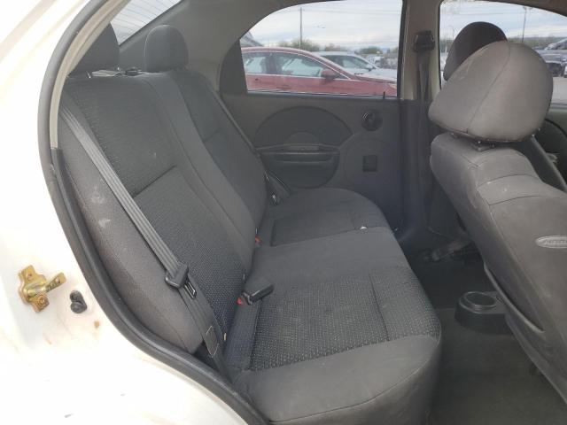 KL1TD56676B669803 - 2006 CHEVROLET AVEO BASE WHITE photo 10