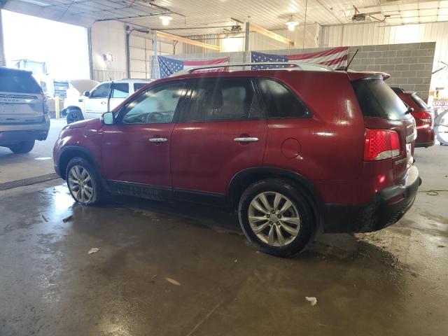 5XYKU4A20BG023683 - 2011 KIA SORENTO EX RED photo 2