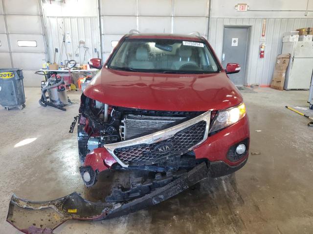 5XYKU4A20BG023683 - 2011 KIA SORENTO EX RED photo 5