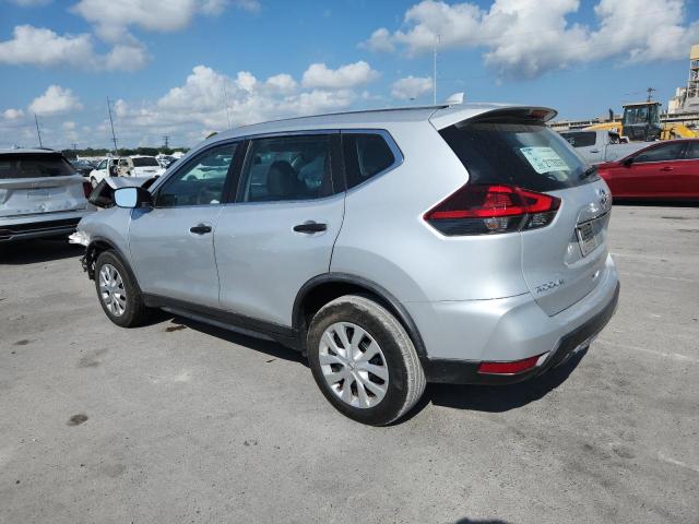 KNMAT2MT4JP547616 - 2018 NISSAN ROGUE S GRAY photo 2