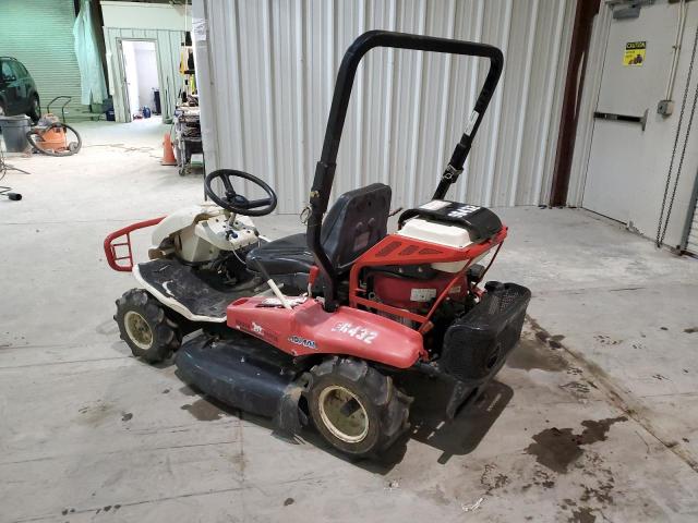 RU16J00020 - 2017 LAWN MOWER RED photo 3