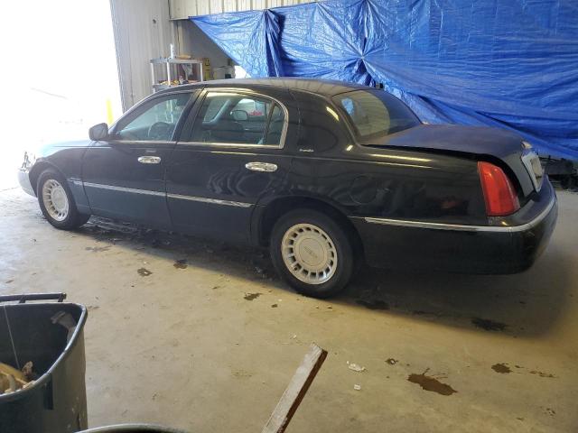 1LNHM81W61Y658414 - 2001 LINCOLN TOWN CAR EXECUTIVE BLACK photo 2