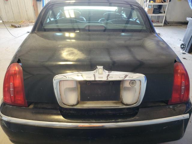 1LNHM81W61Y658414 - 2001 LINCOLN TOWN CAR EXECUTIVE BLACK photo 6