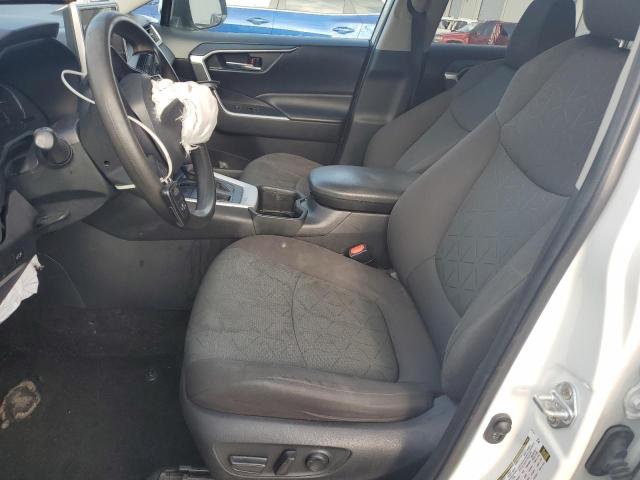 2T3W1RFV5PW248202 - 2023 TOYOTA RAV4 XLE 白色 照片 7