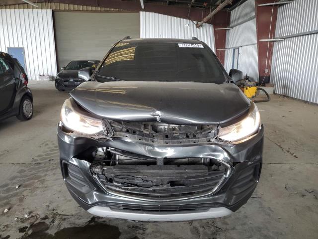 KL7CJPSB8JB659075 - 2018 CHEVROLET TRAX 1LT Сірий фото 5