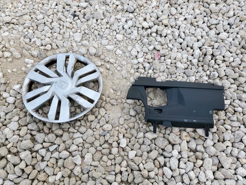 3HGGK5H54HM704072 - 2017 HONDA FIT LX WHITE photo 12