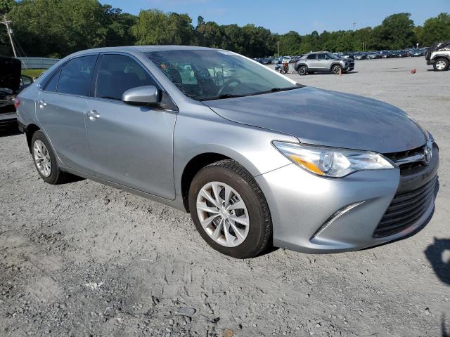 4T1BF1FK9FU112332 - 2015 TOYOTA CAMRY LE SILVER photo 4