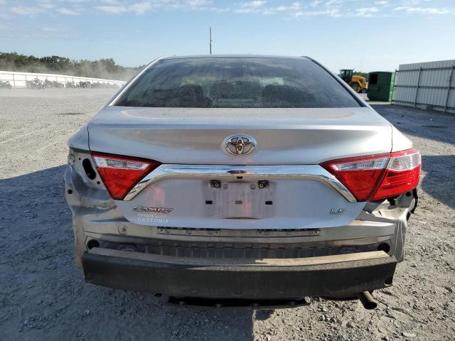 4T1BF1FK9FU112332 - 2015 TOYOTA CAMRY LE SILVER photo 6