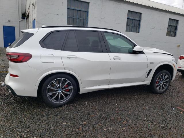 5UXTA6C02P9S00701 - 2023 BMW X5 XDRIVE45E WHITE photo 3