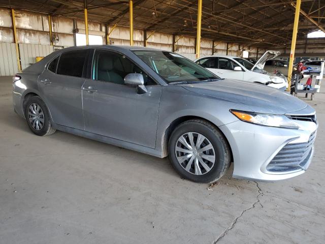 4T1C31AK1NU589050 - 2022 TOYOTA CAMRY LE Gümüş foto 4