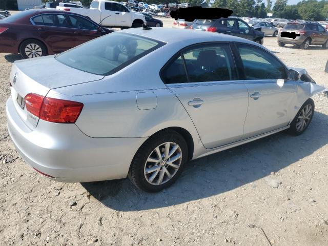 3VWDP7AJ0DM257124 - 2013 VOLKSWAGEN JETTA SE SILVER photo 3