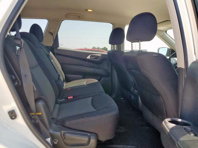 5N1DR2MMXJC656301 - 2018 NISSAN PATHFINDER S Biały zdjęcie 11