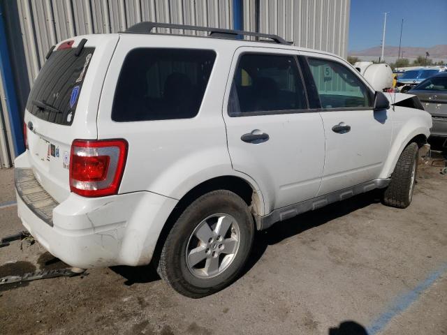 1FMCU0D70AKD22339 - 2010 FORD ESCAPE XLT WHITE photo 3