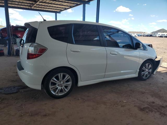 JHMGE8H52BS006046 - 2011 HONDA FIT SPORT Biały zdjęcie 3
