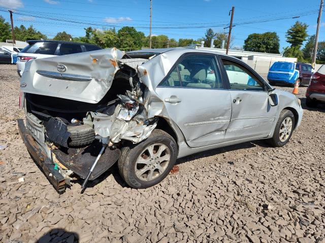 4T1BE30K53U123833 - 2003 TOYOTA CAMRY LE SILVER photo 3